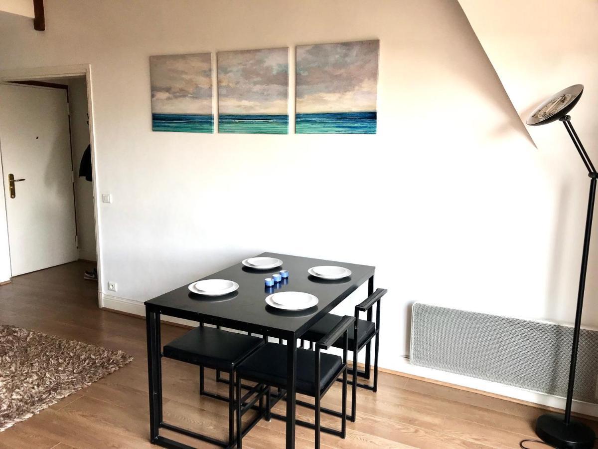 Appartement 3 Chambres Avec Roof Top A 5 Mn De La Plage Deauville Exterior photo